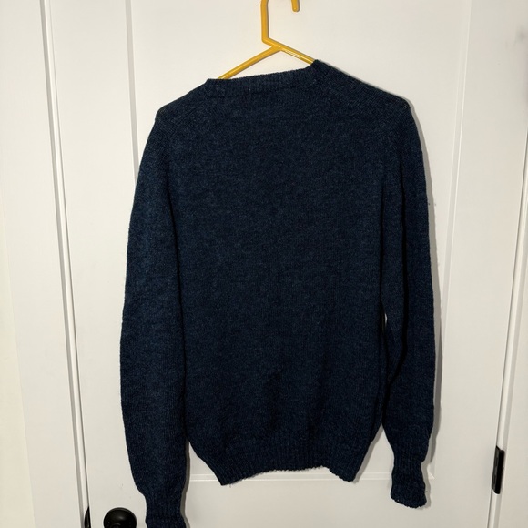 Vintage L.L. Bean 100% Lambswool Sweater. Made in England. Causal, Preppy. L - Picture 5 of 6